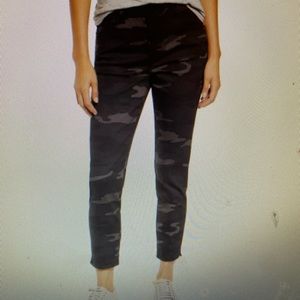 Wit and Wisdom Camo Pants